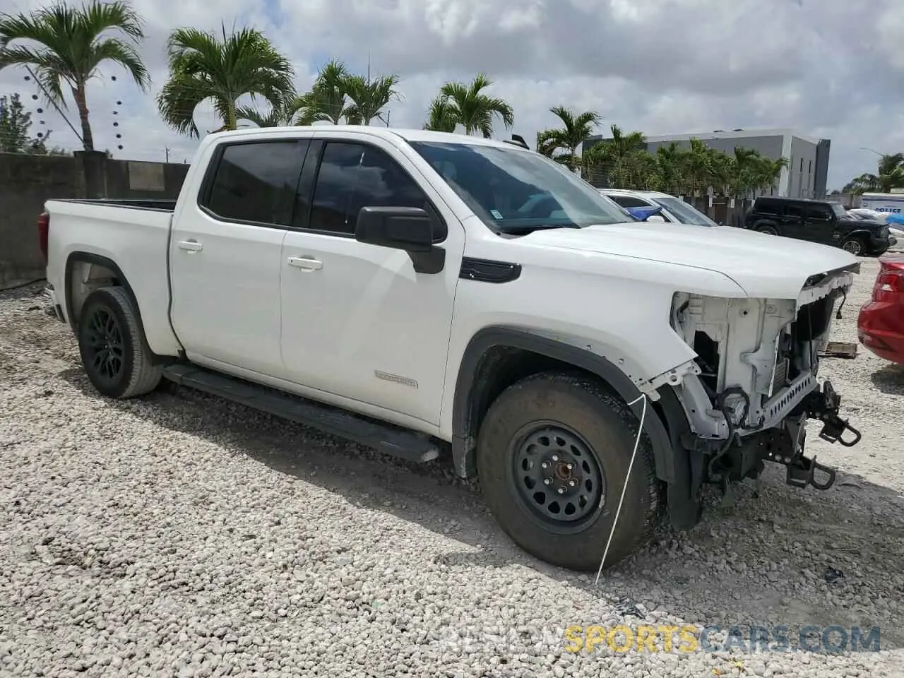 4 Photograph of a damaged car 3GTPHCEK3PG123235 GMC SIERRA 2023