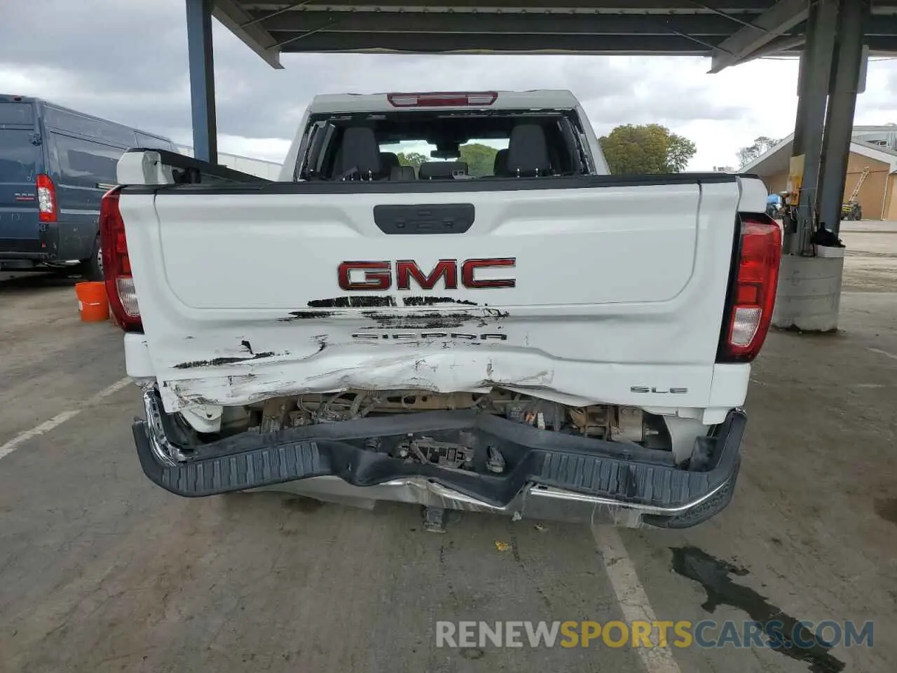 6 Photograph of a damaged car 3GTUUBEDXPG134534 GMC SIERRA 2023