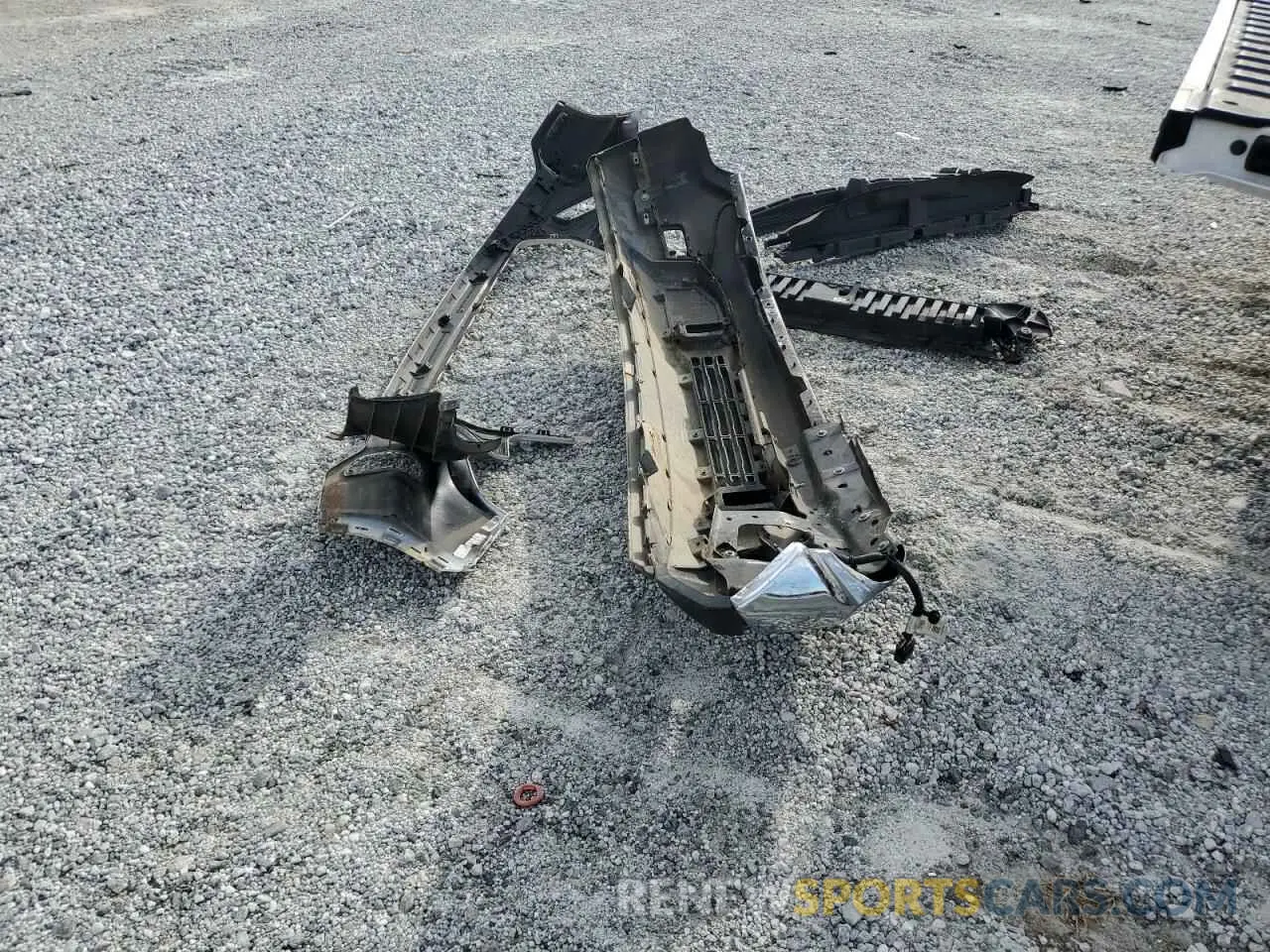 12 Photograph of a damaged car 3GTUUDED6PG110274 GMC SIERRA 2023