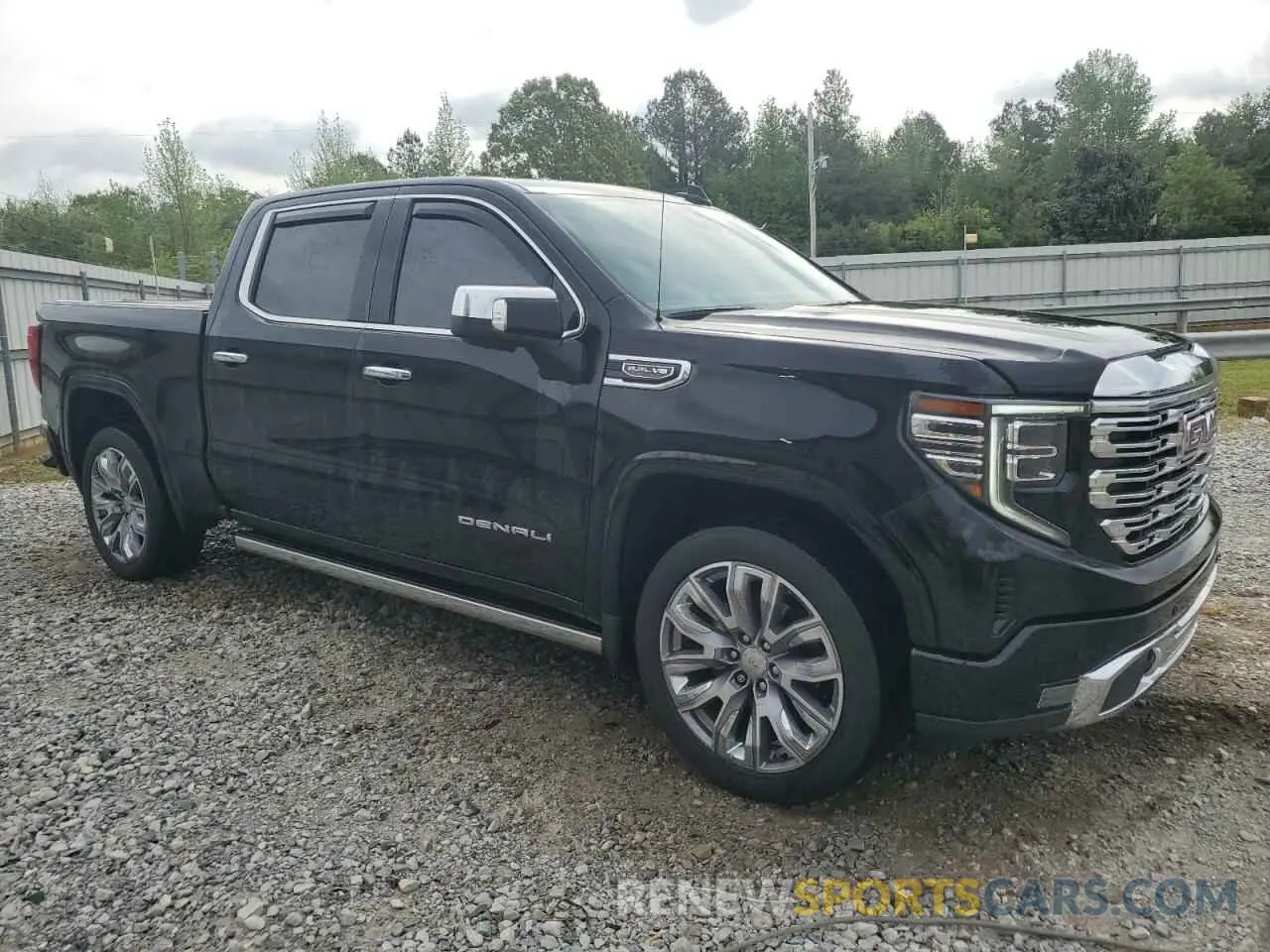 4 Photograph of a damaged car 3GTUUGED3PG181806 GMC SIERRA 2023