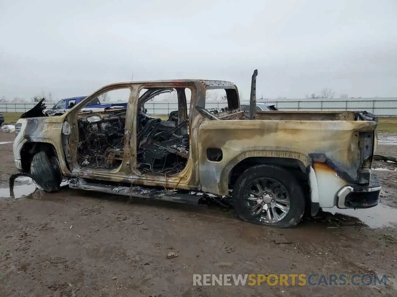 2 Photograph of a damaged car 3GTUUGEL2PG157911 GMC SIERRA 2023