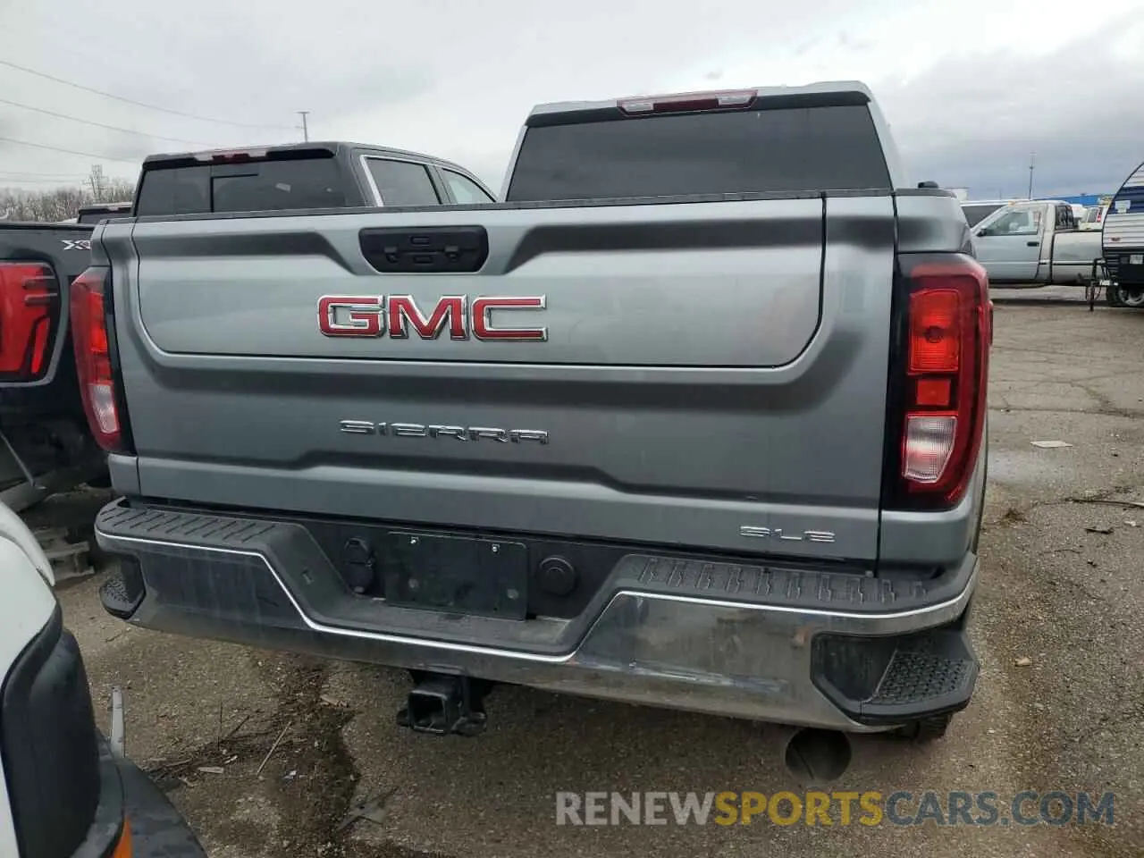 6 Photograph of a damaged car 1GT19MEY5RF298426 GMC SIERRA 2024