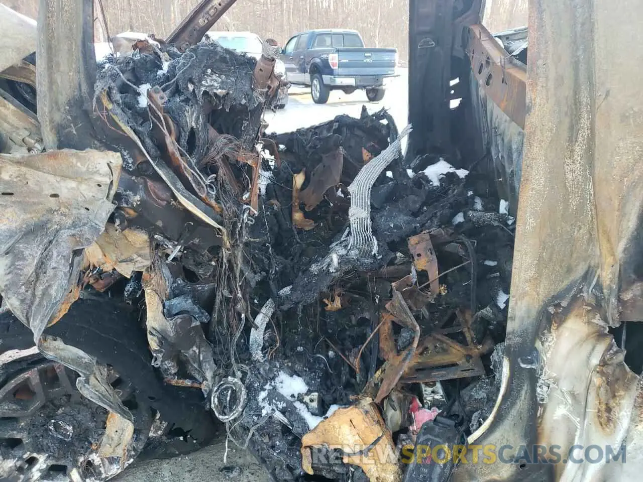 7 Photograph of a damaged car 1GT39LE74RF282924 GMC SIERRA 2024