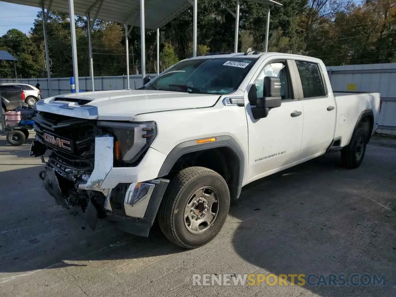 1 Photograph of a damaged car 1GT48LE73RF111332 GMC SIERRA 2024