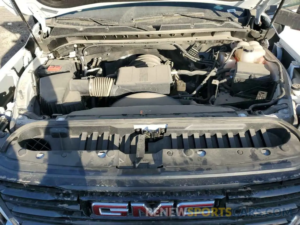 11 Photograph of a damaged car 1GT48PE79RF294842 GMC SIERRA 2024