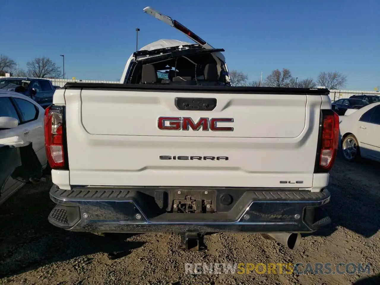 6 Photograph of a damaged car 1GT49MEY9RF152754 GMC SIERRA 2024