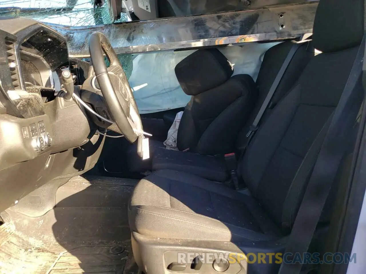 7 Photograph of a damaged car 1GT49MEY9RF152754 GMC SIERRA 2024