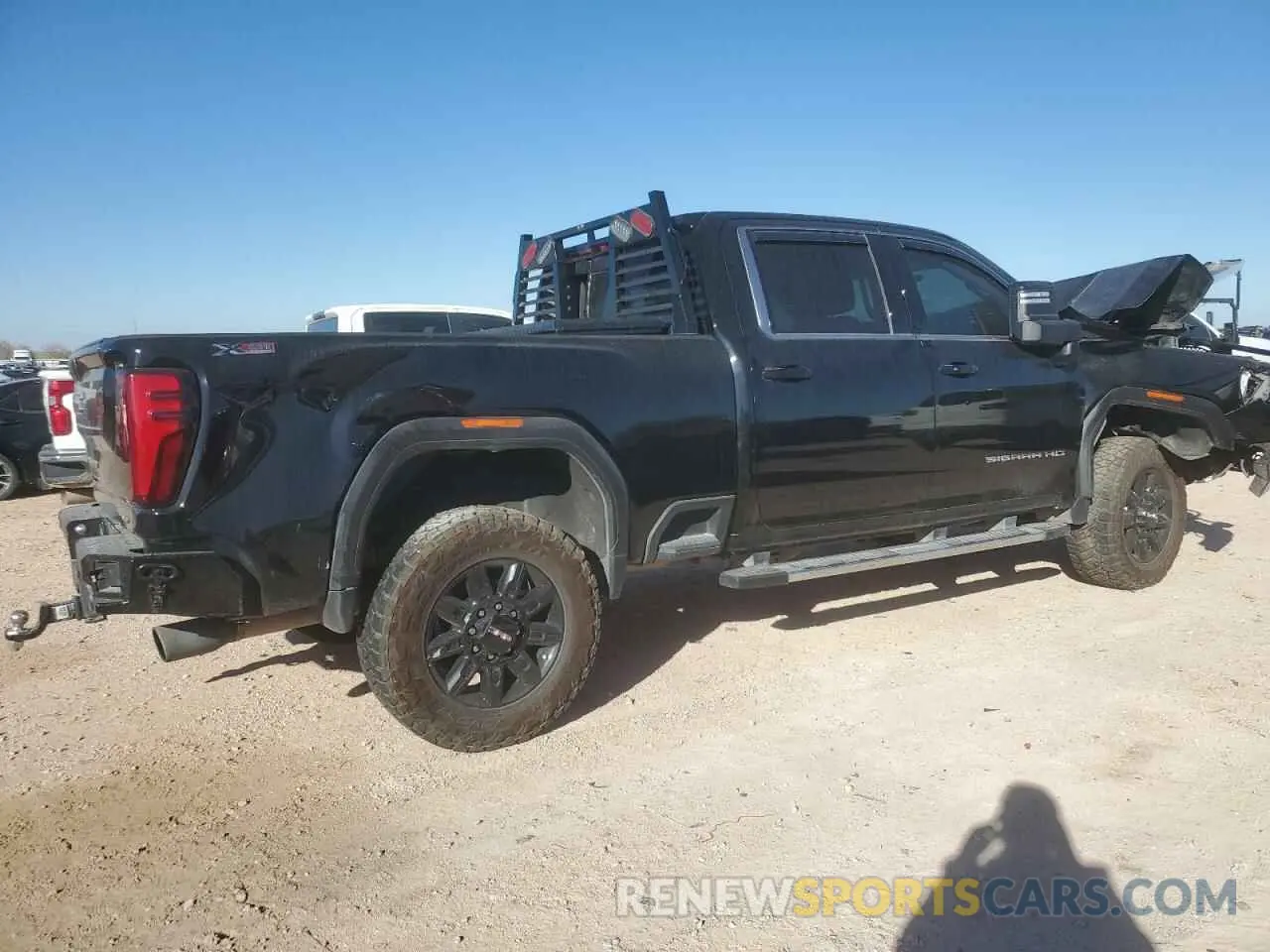 3 Photograph of a damaged car 1GT49NE76RF173560 GMC SIERRA 2024