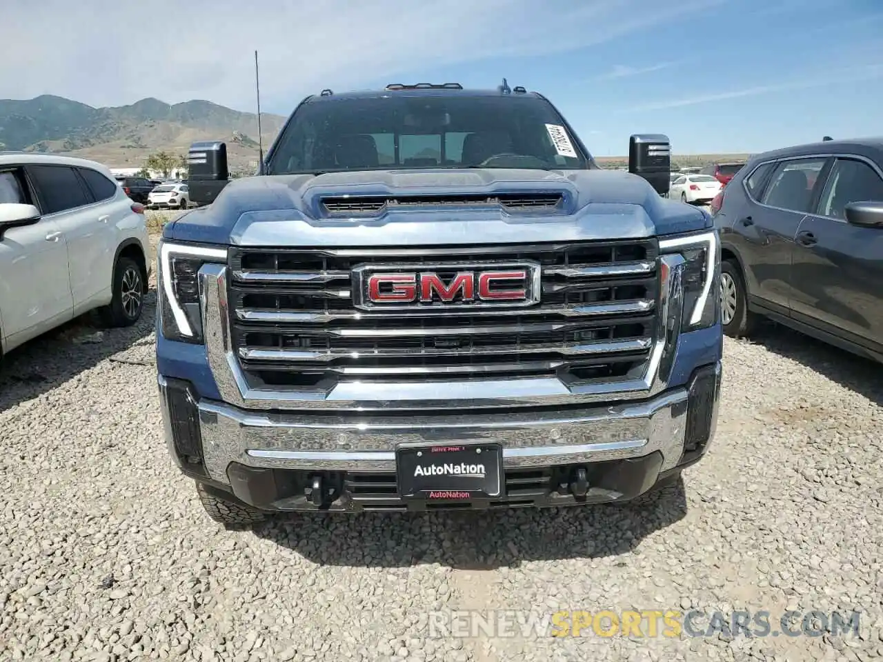 5 Photograph of a damaged car 1GT49NEY1RF335233 GMC SIERRA 2024