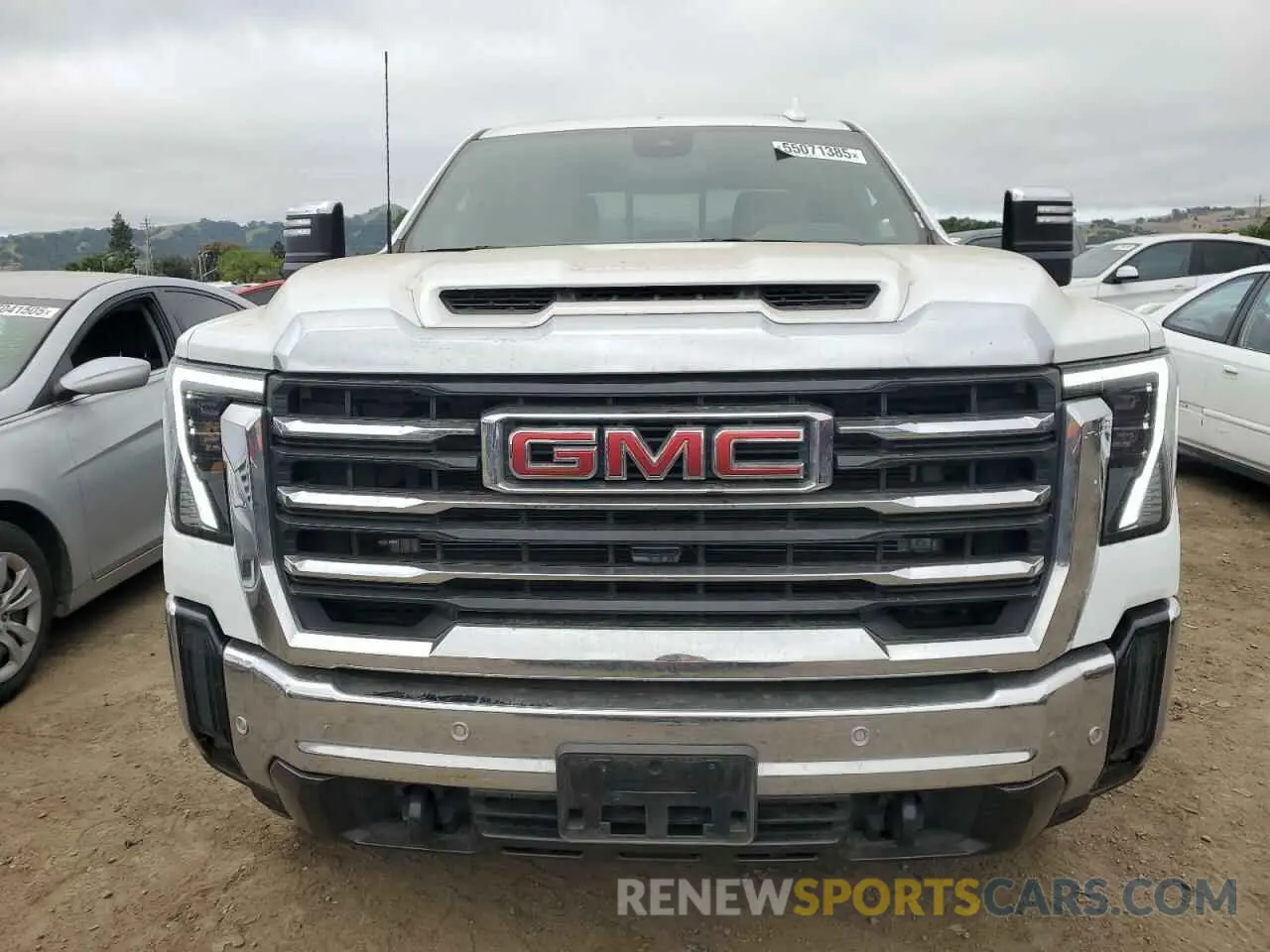 5 Photograph of a damaged car 1GT49NEY8RF290923 GMC SIERRA 2024