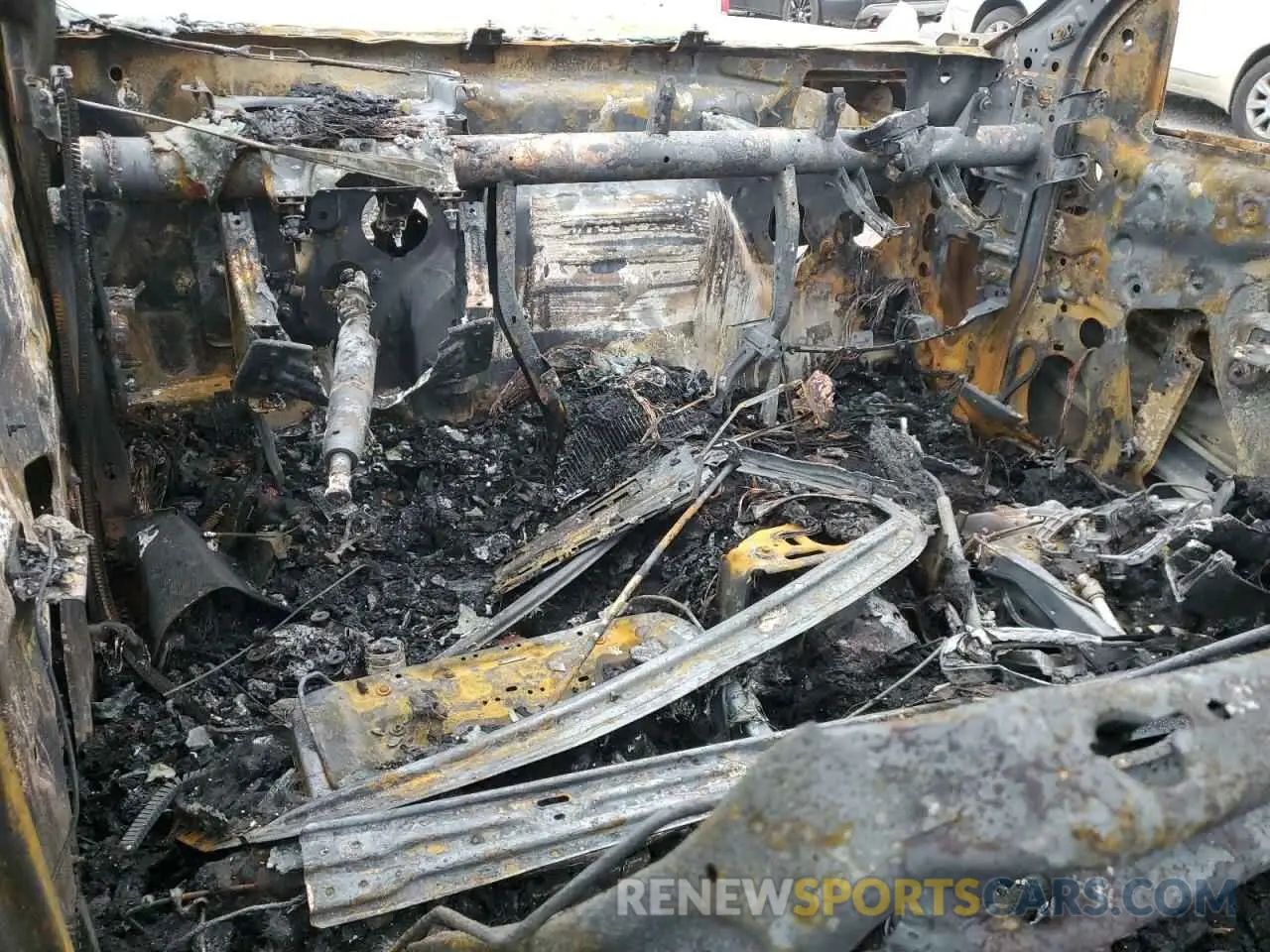 8 Photograph of a damaged car 1GT49PE75RF379710 GMC SIERRA 2024