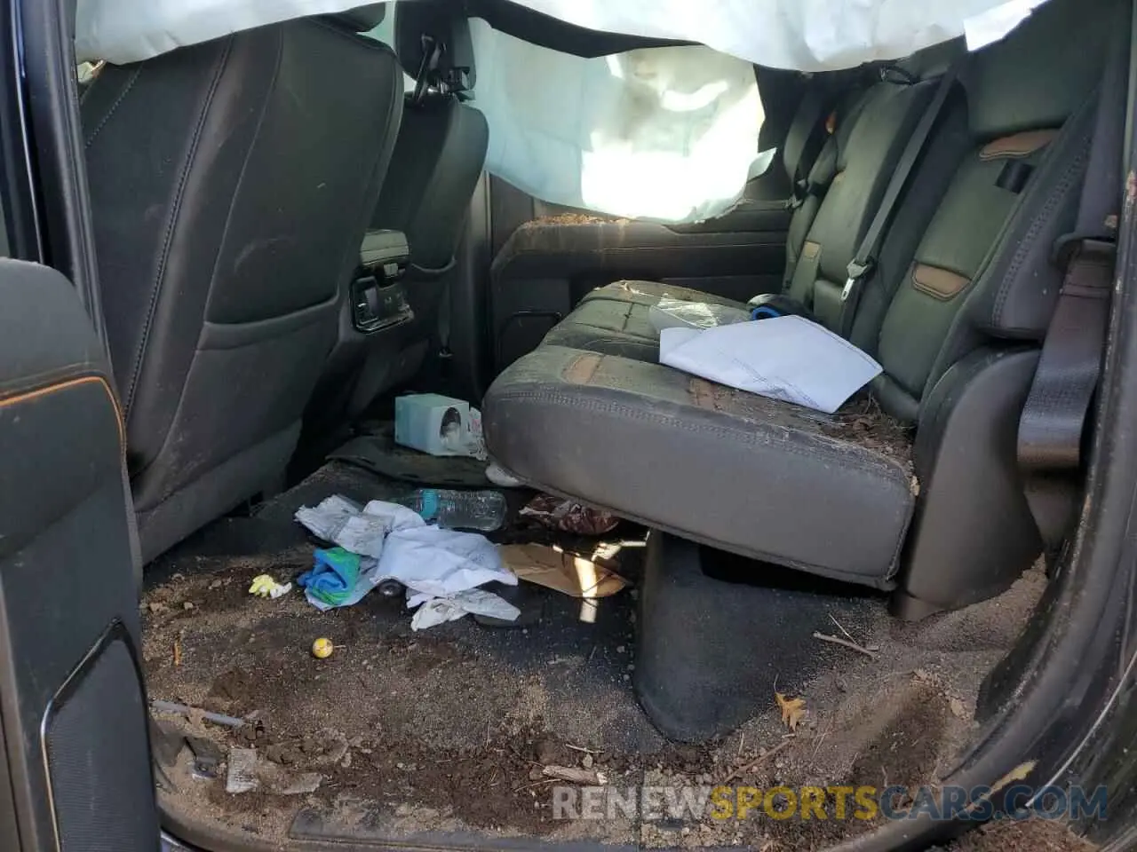 10 Photograph of a damaged car 1GT49PE77RF264722 GMC SIERRA 2024