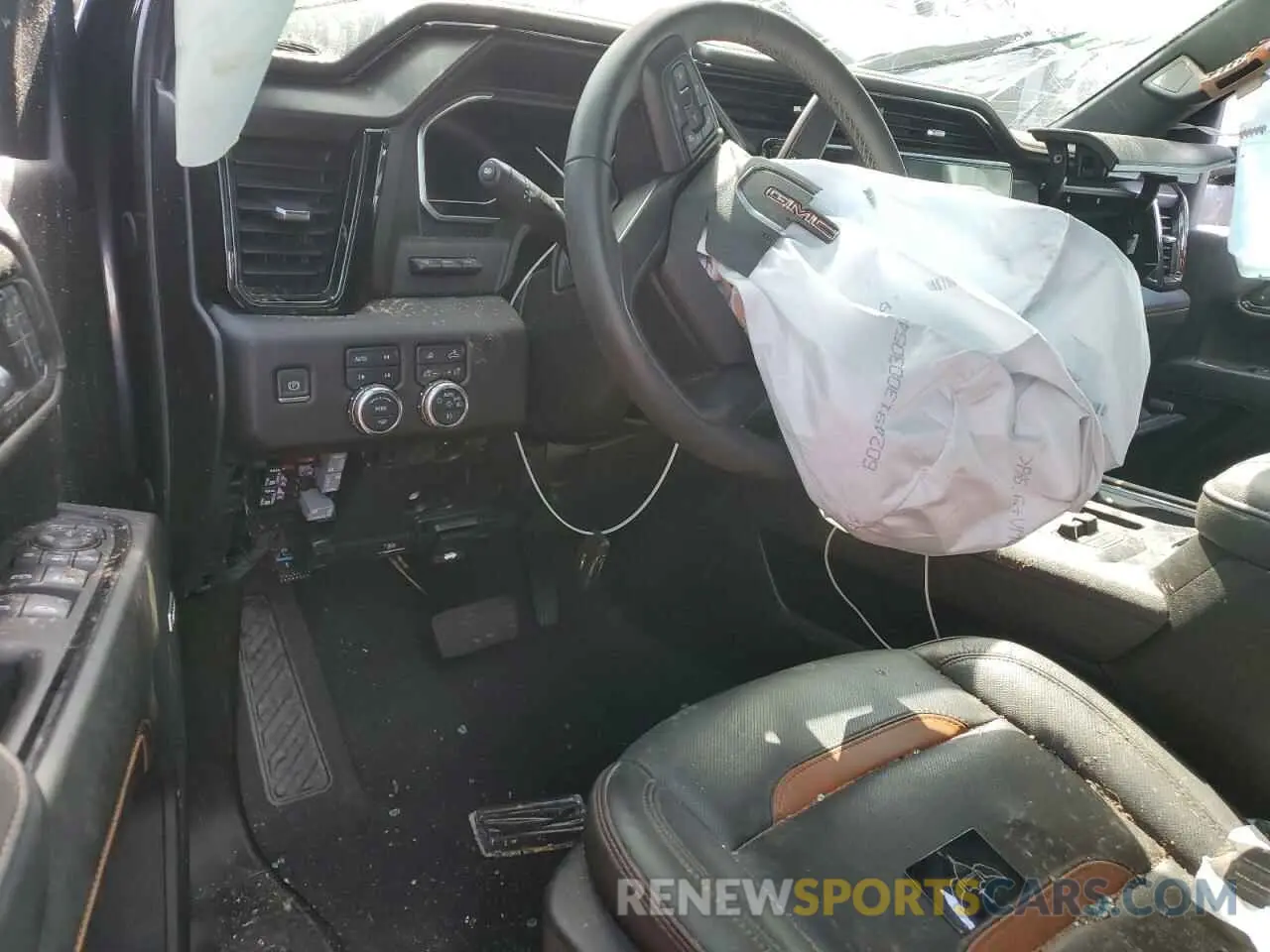 8 Photograph of a damaged car 1GT49PE77RF264722 GMC SIERRA 2024