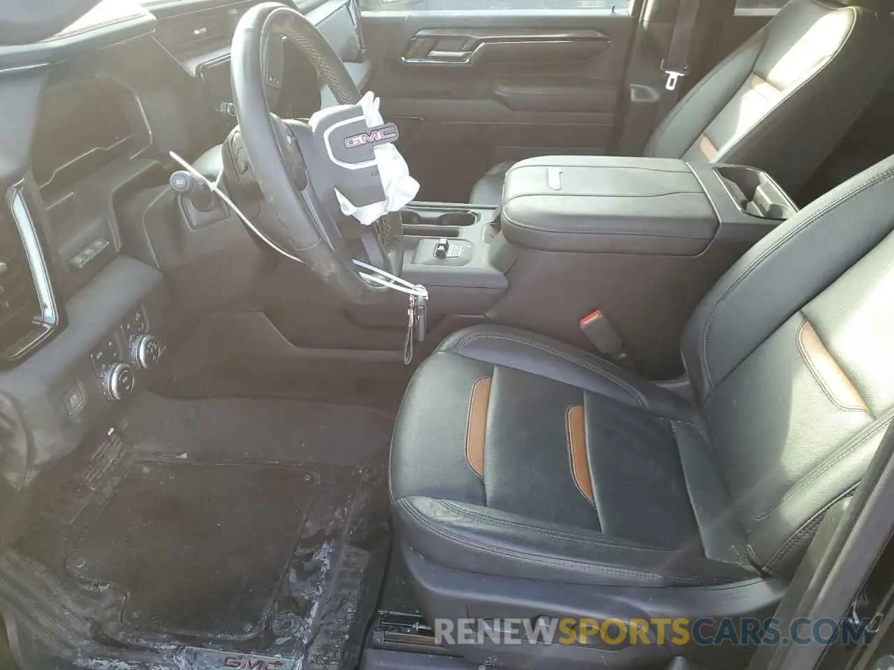 7 Photograph of a damaged car 1GT49PE77RF351813 GMC SIERRA 2024