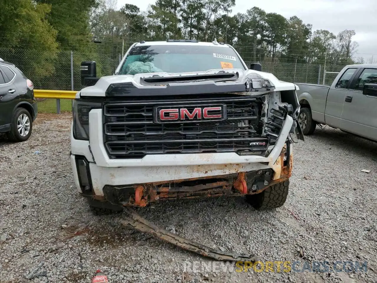 5 Photograph of a damaged car 1GT49PEY9RF177784 GMC SIERRA 2024
