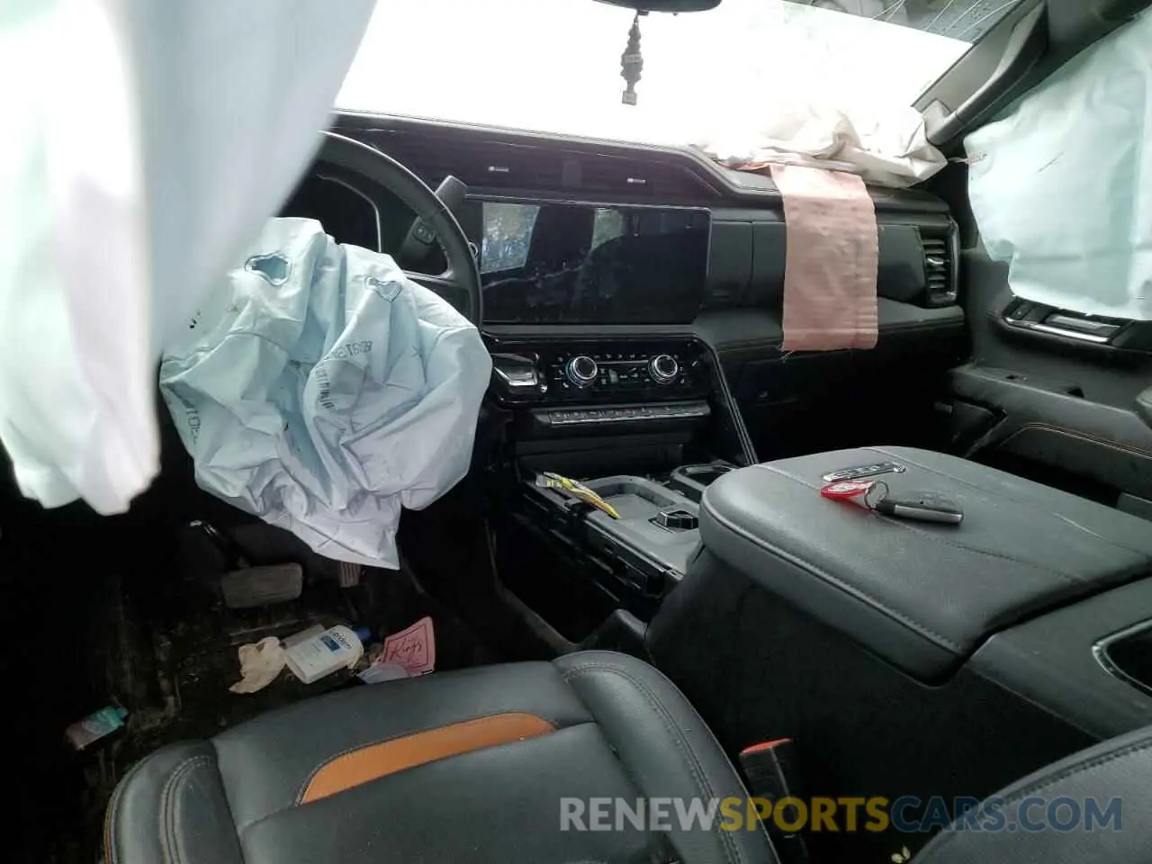 8 Photograph of a damaged car 1GT49PEY9RF177784 GMC SIERRA 2024