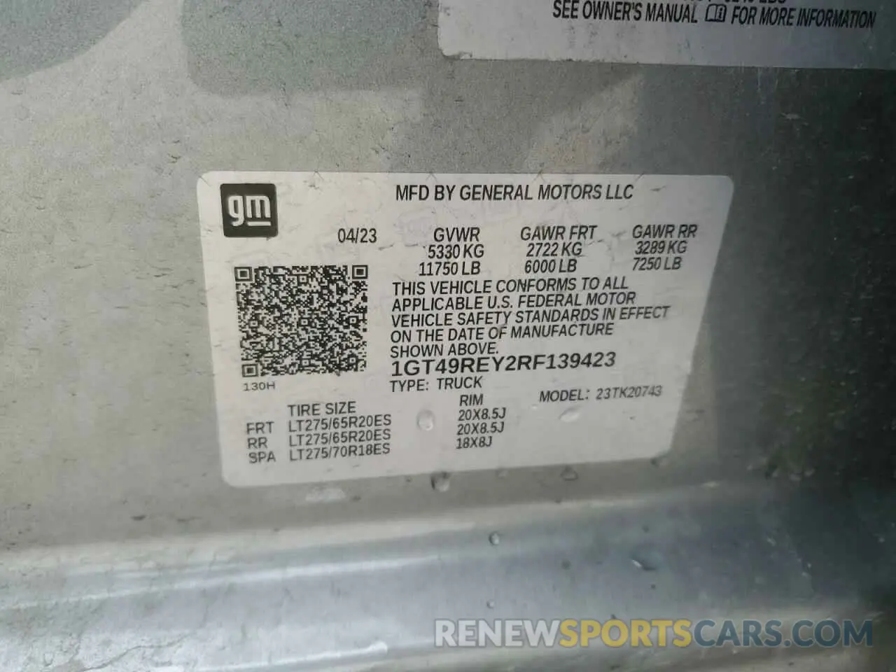 14 Photograph of a damaged car 1GT49REY2RF139423 GMC SIERRA 2024