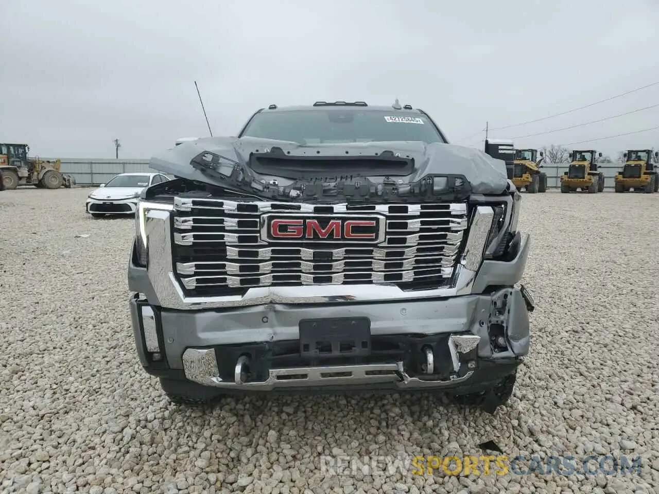 5 Photograph of a damaged car 1GT49REY2RF139423 GMC SIERRA 2024