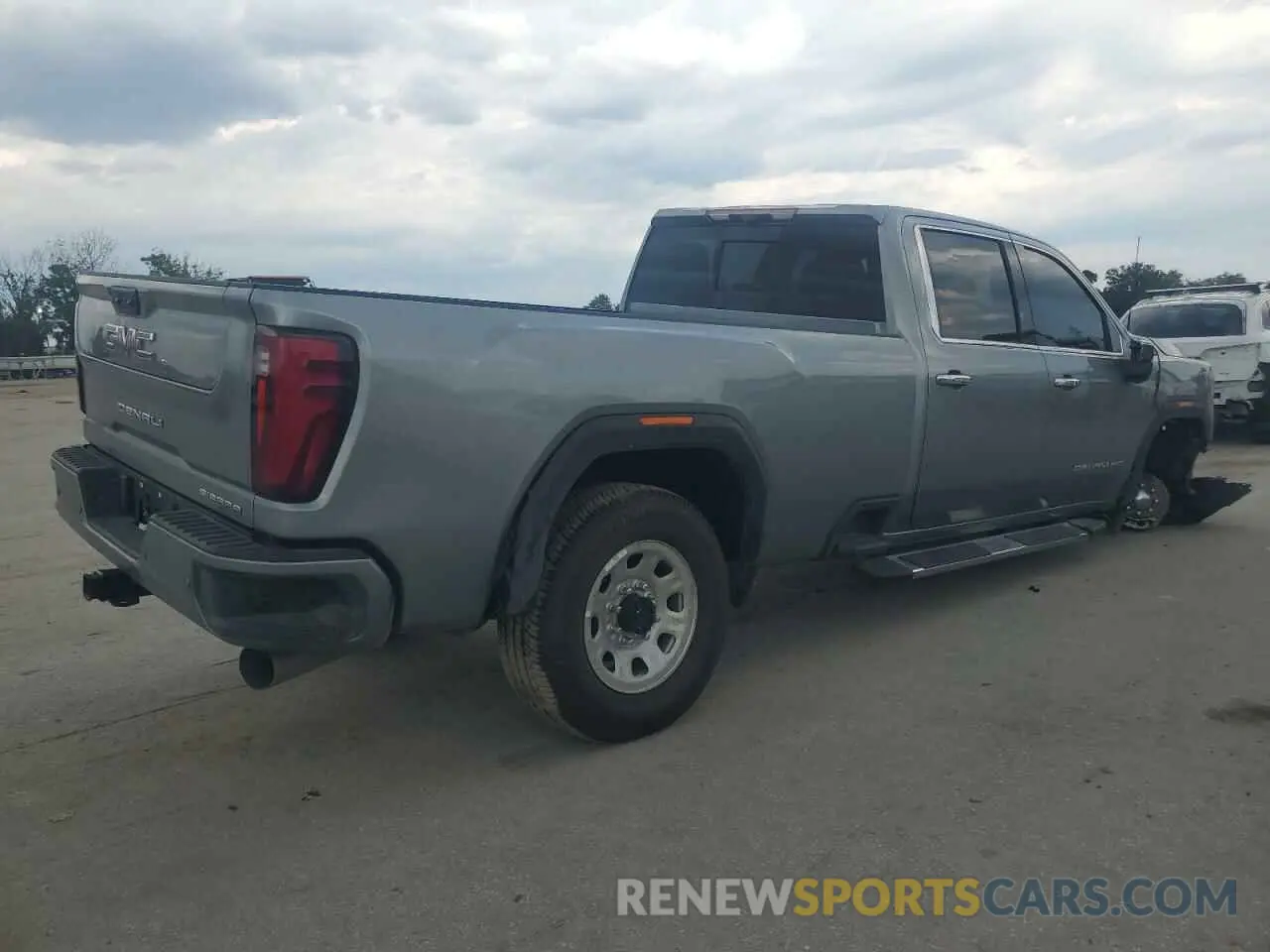 3 Photograph of a damaged car 1GT49WEY1RF291403 GMC SIERRA 2024