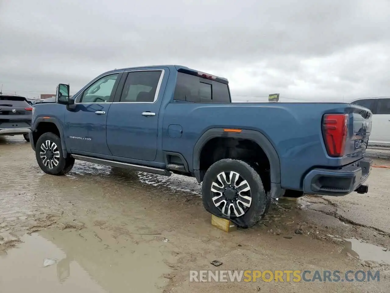 2 Photograph of a damaged car 1GT49XEY3RF315240 GMC SIERRA 2024