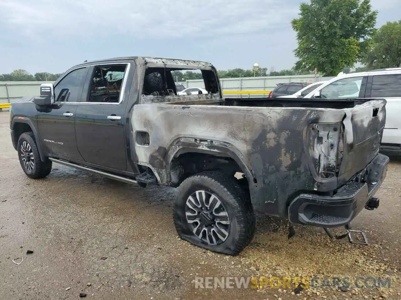 2 Photograph of a damaged car 1GT49XEY8RF168879 GMC SIERRA 2024