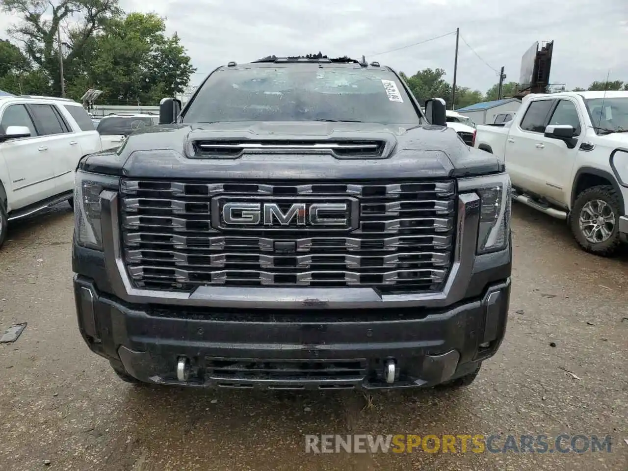 5 Photograph of a damaged car 1GT49XEY8RF168879 GMC SIERRA 2024