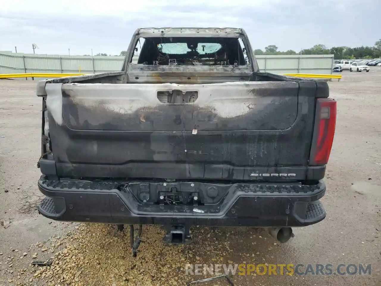 6 Photograph of a damaged car 1GT49XEY8RF168879 GMC SIERRA 2024