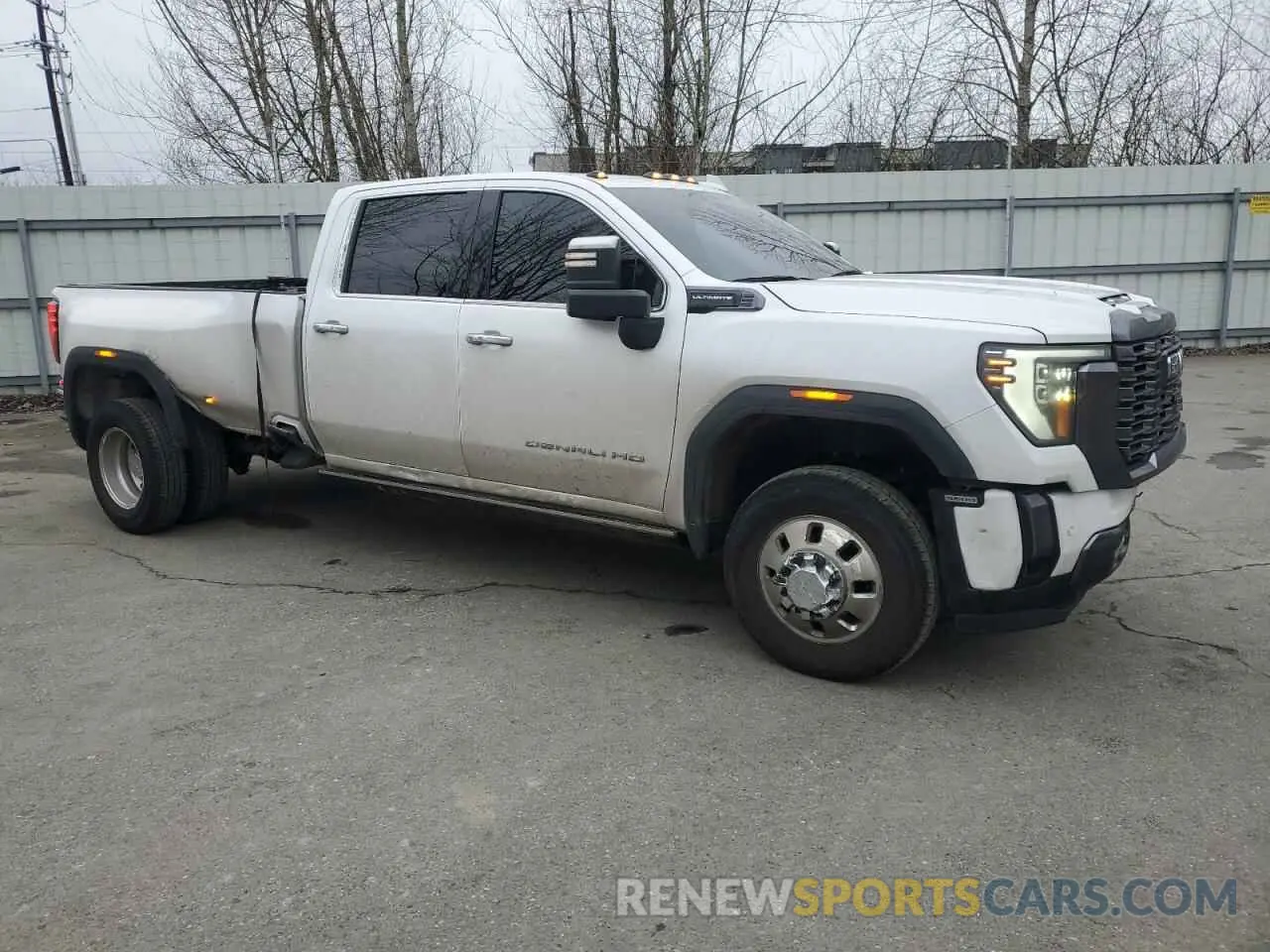 4 Photograph of a damaged car 1GT49YEY6RF139760 GMC SIERRA 2024