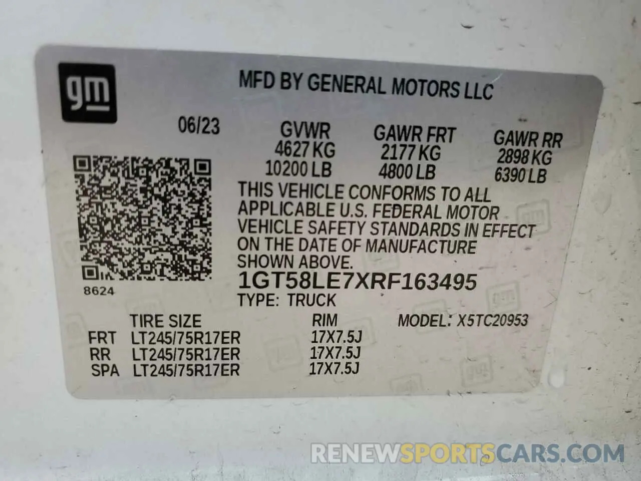 13 Photograph of a damaged car 1GT58LE7XRF163495 GMC SIERRA 2024