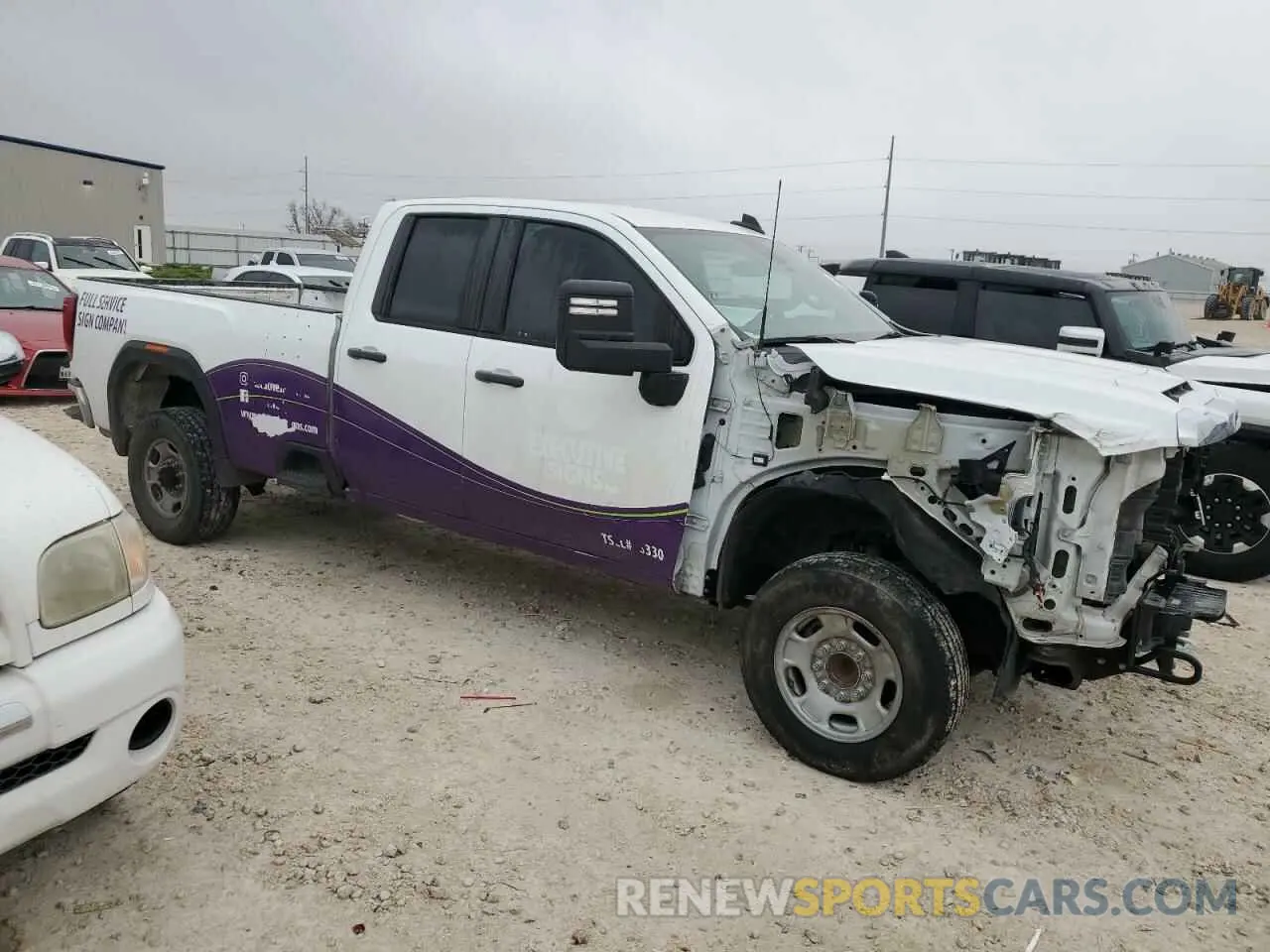 4 Photograph of a damaged car 1GT58LE7XRF163495 GMC SIERRA 2024