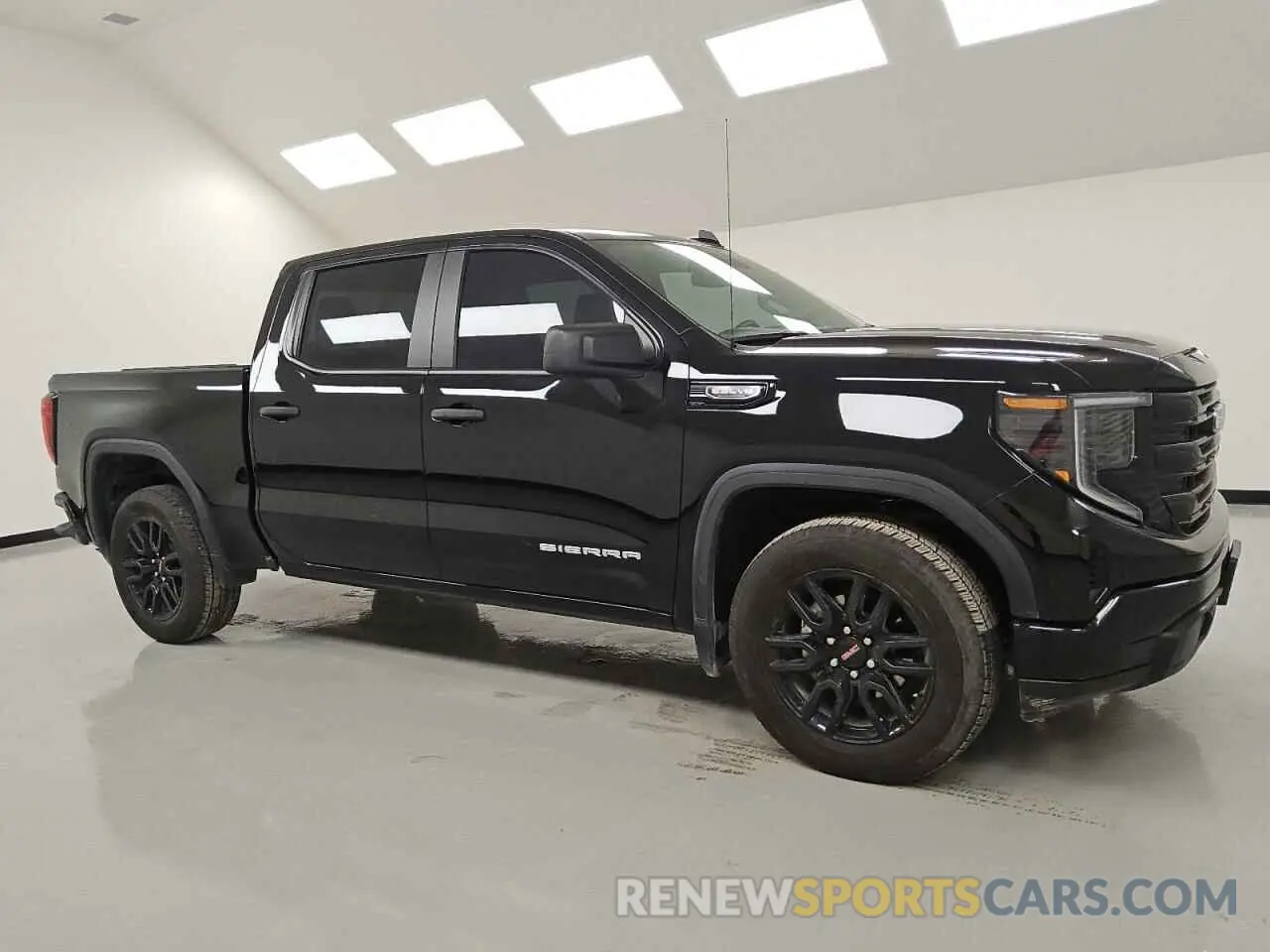 4 Photograph of a damaged car 1GTPHAED4RZ331567 GMC SIERRA 2024