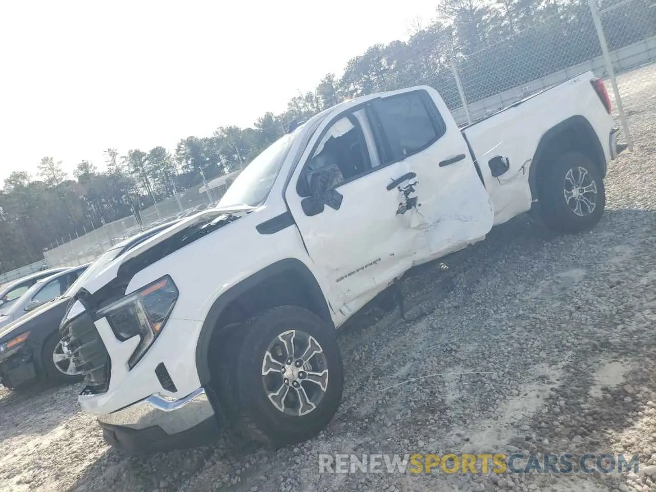 1 Photograph of a damaged car 1GTRUAED2RZ172049 GMC SIERRA 2024