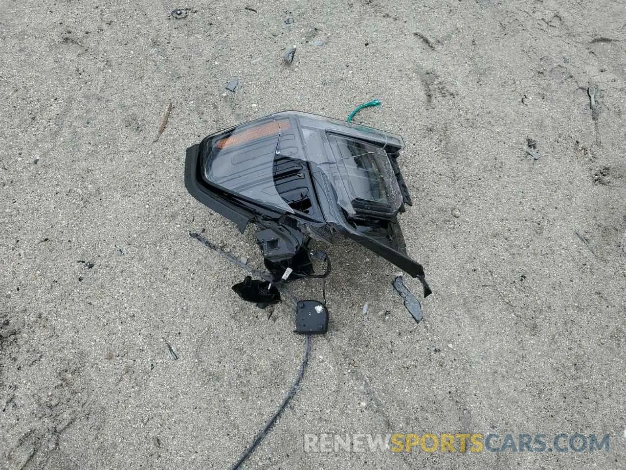 12 Photograph of a damaged car 1GTRUAEK1RZ201846 GMC SIERRA 2024