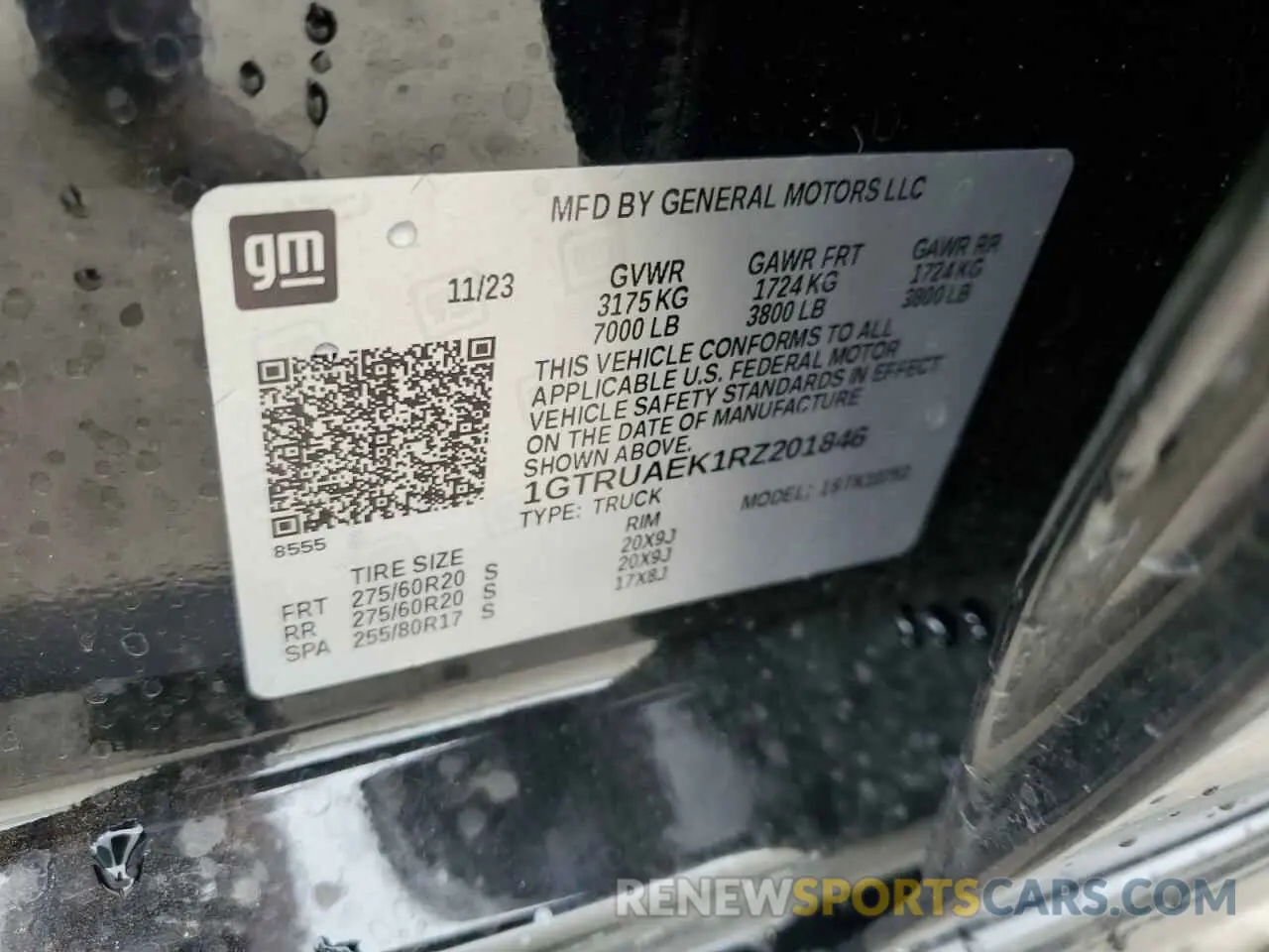 13 Photograph of a damaged car 1GTRUAEK1RZ201846 GMC SIERRA 2024