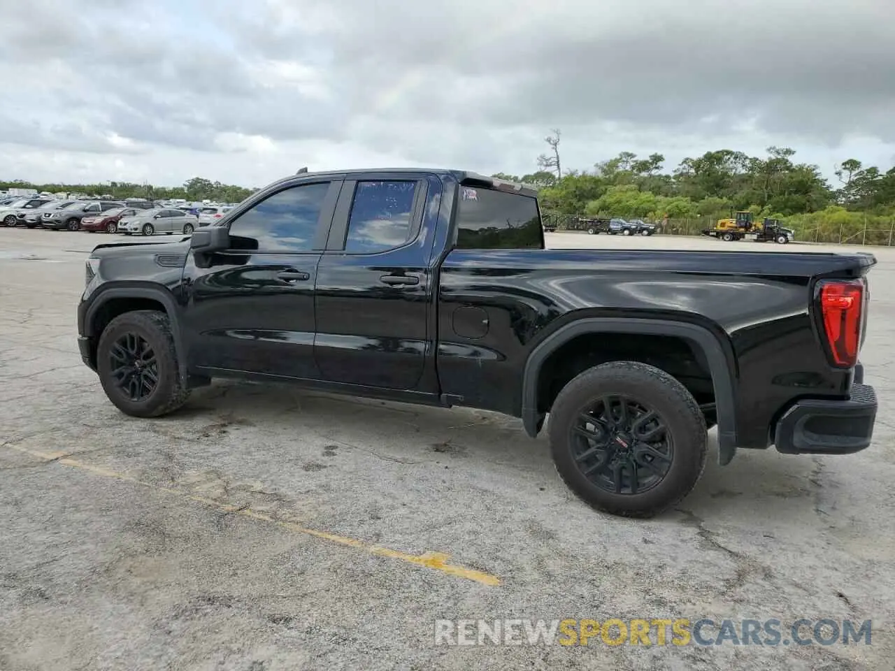 2 Photograph of a damaged car 1GTRUAEK1RZ201846 GMC SIERRA 2024