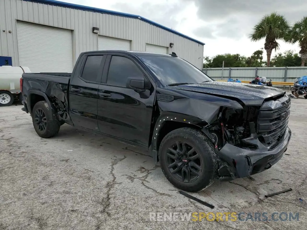 4 Photograph of a damaged car 1GTRUAEK1RZ201846 GMC SIERRA 2024