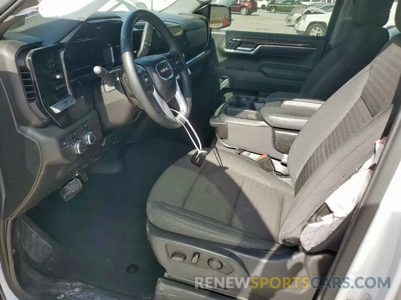 7 Photograph of a damaged car 1GTRUJEK4RZ295687 GMC SIERRA 2024