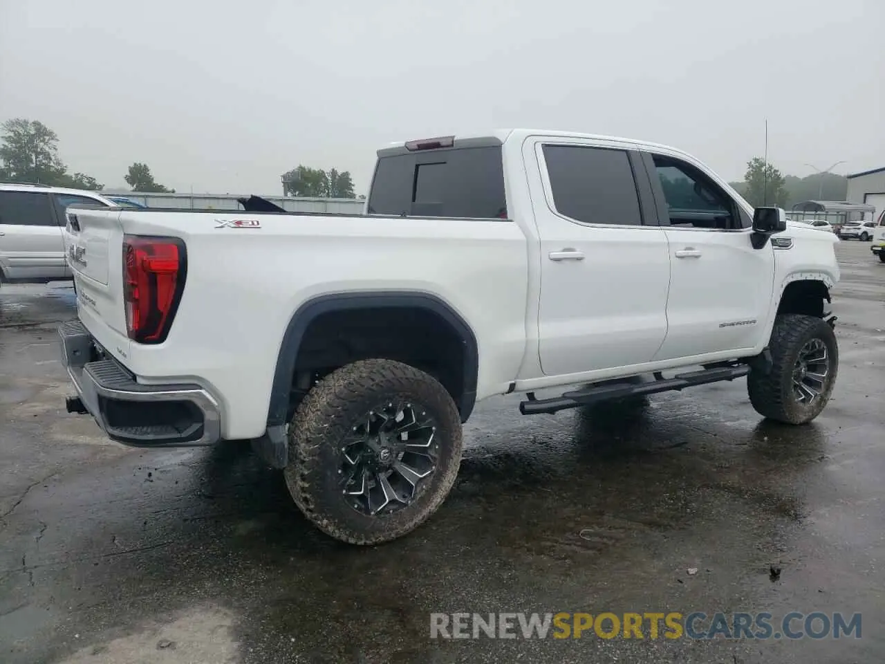 3 Photograph of a damaged car 1GTUUBED7RZ106807 GMC SIERRA 2024