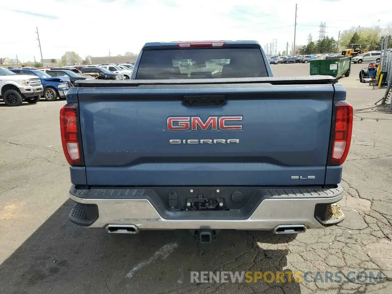 6 Photograph of a damaged car 1GTUUBED7RZ324617 GMC SIERRA 2024