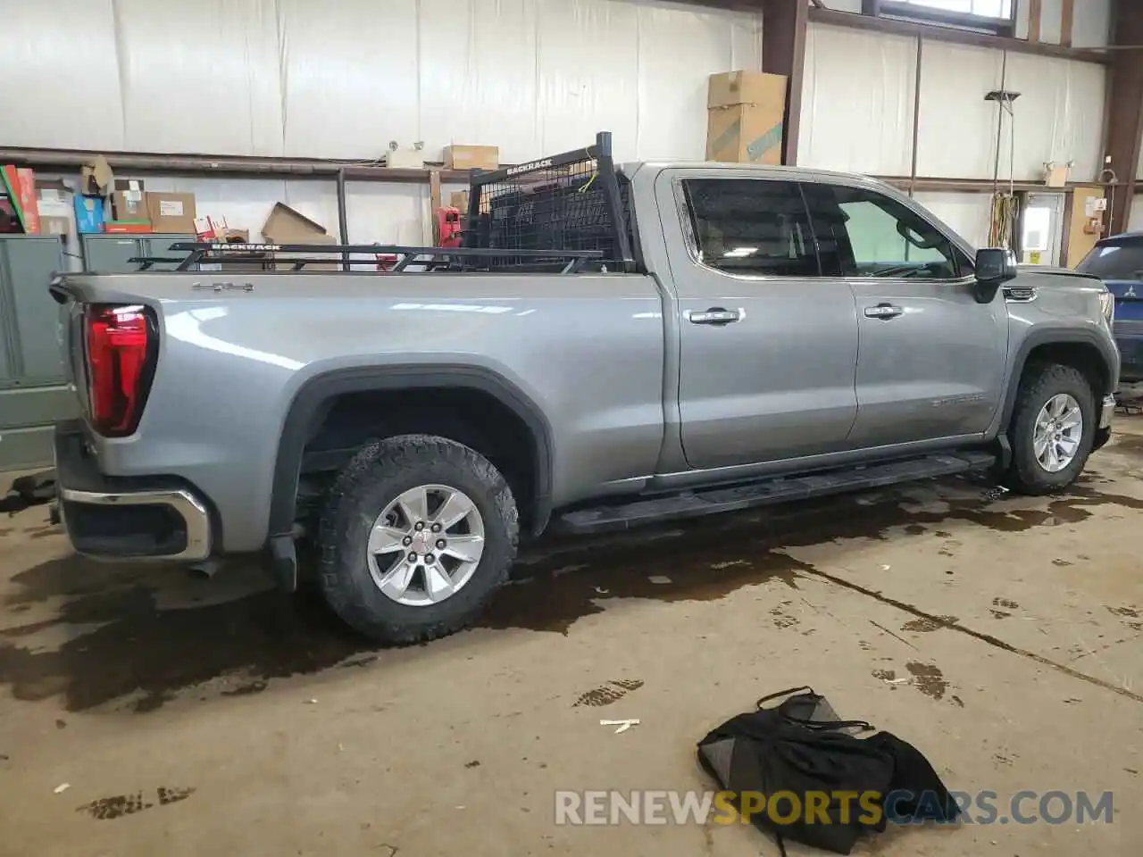 3 Photograph of a damaged car 1GTUUBED9RZ315918 GMC SIERRA 2024