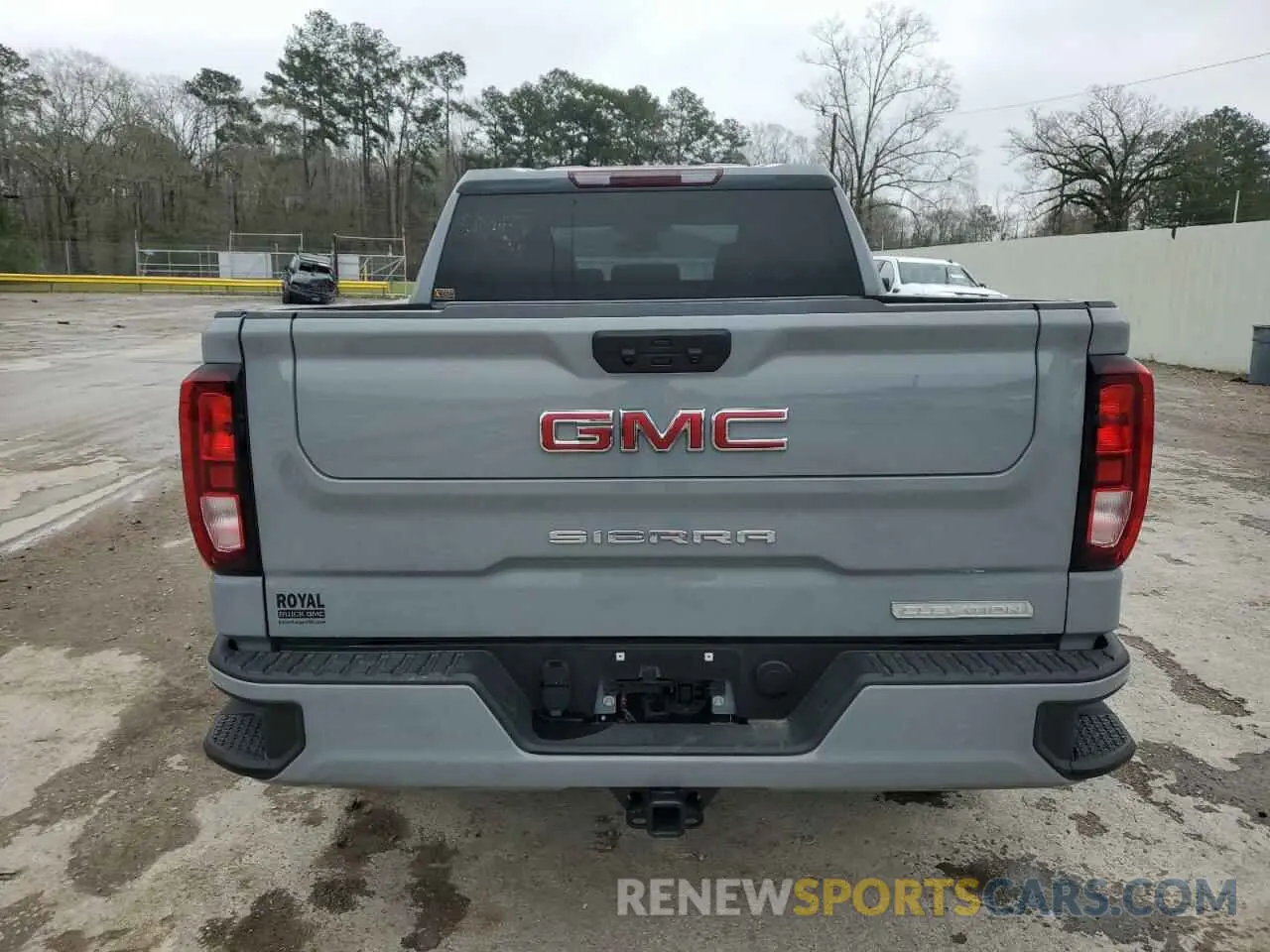 6 Photograph of a damaged car 1GTUUCED1RZ329317 GMC SIERRA 2024