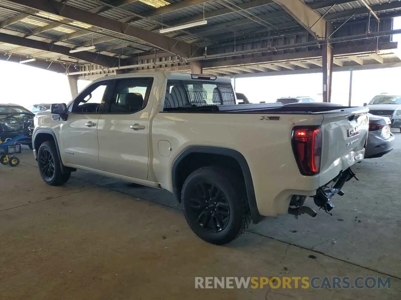2 Photograph of a damaged car 1GTUUCED5RZ156028 GMC SIERRA 2024