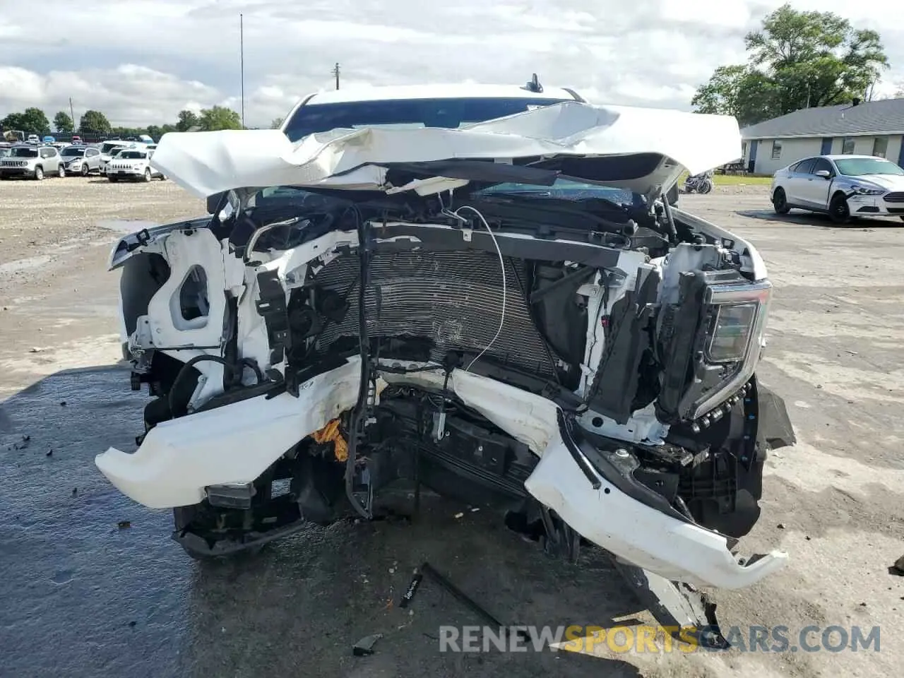 5 Photograph of a damaged car 1GTUUCED6RZ399718 GMC SIERRA 2024