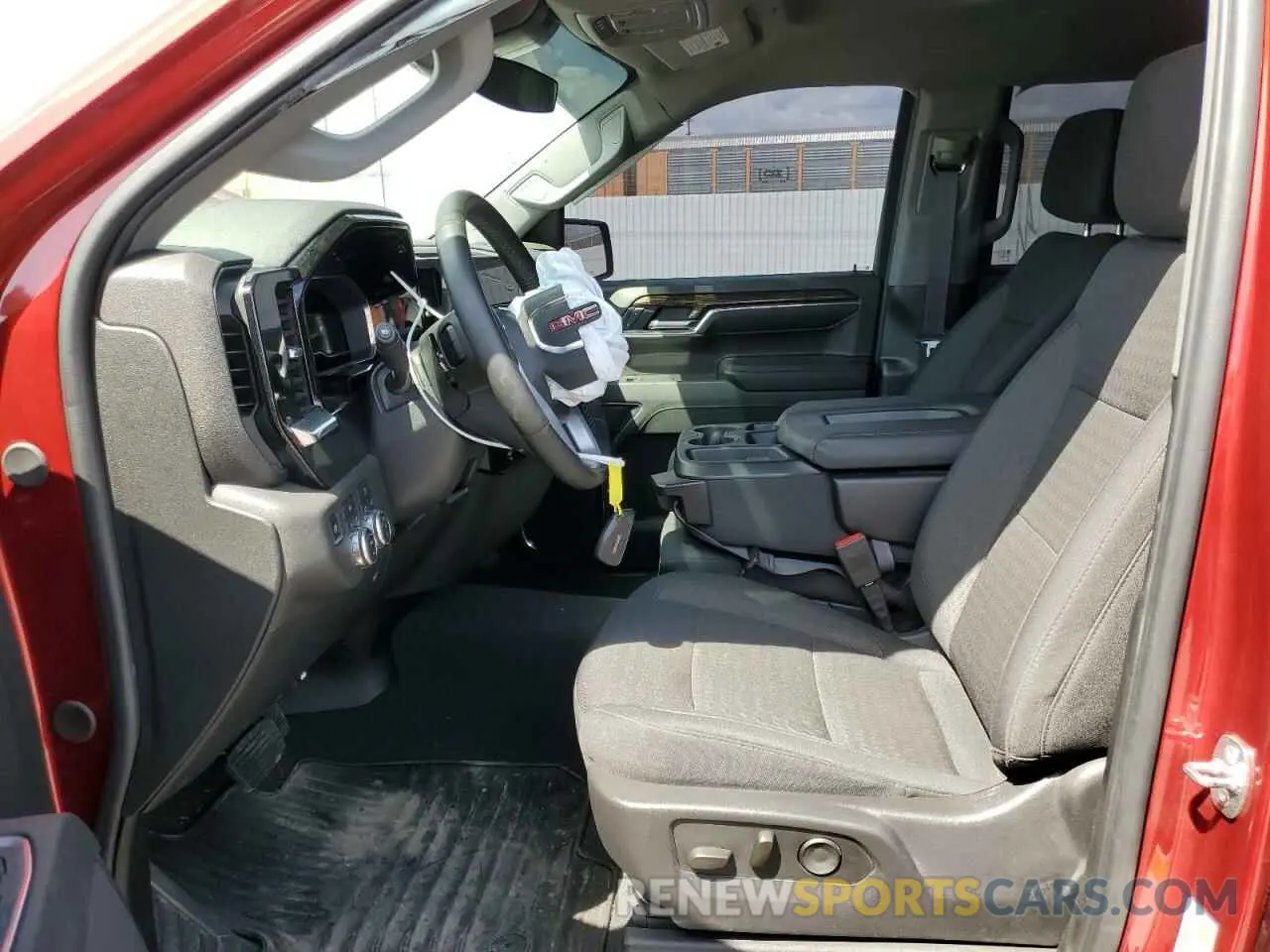 7 Photograph of a damaged car 1GTUUCED7RZ151395 GMC SIERRA 2024