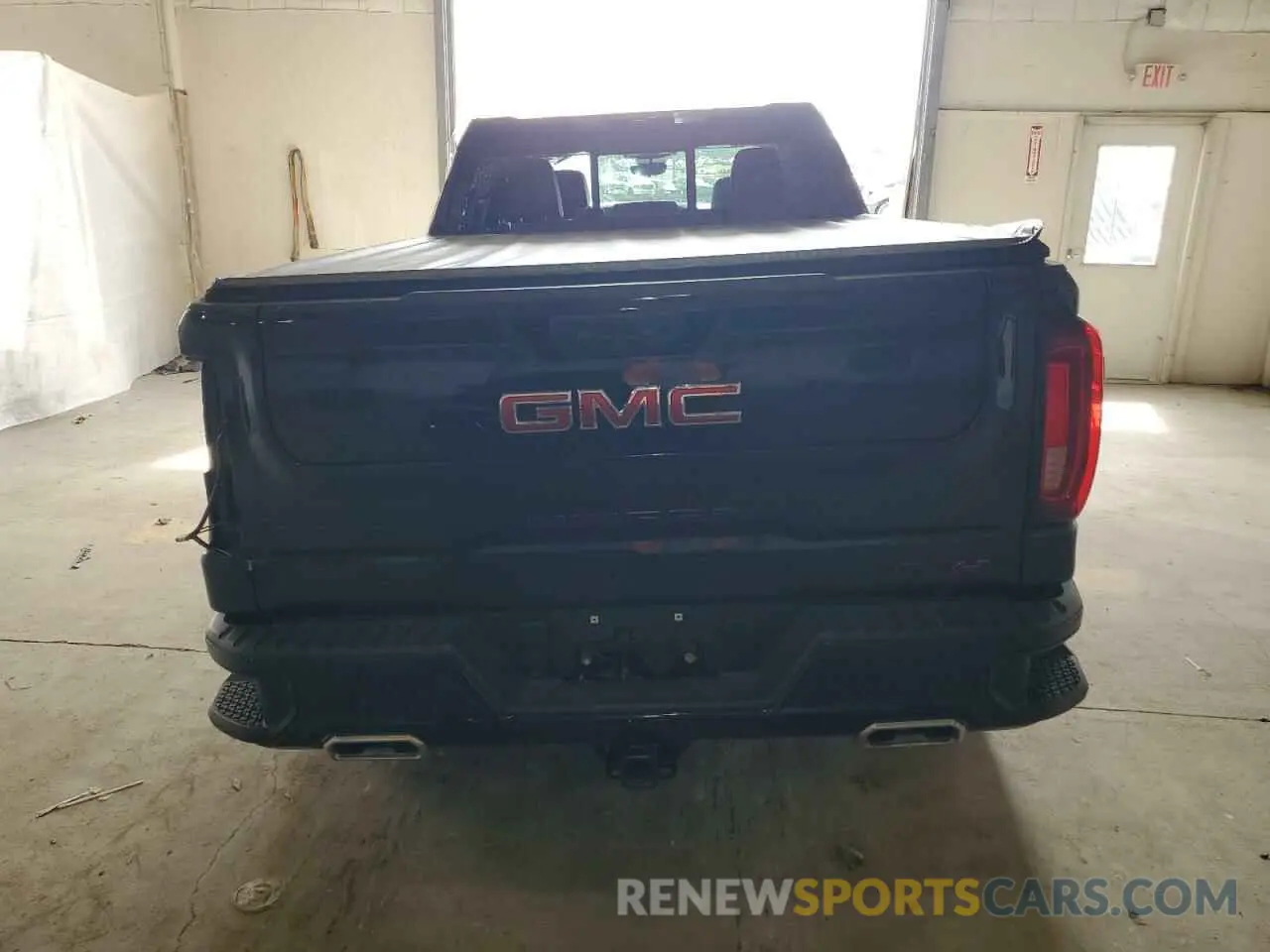 6 Photograph of a damaged car 1GTUUEE84RZ150817 GMC SIERRA 2024