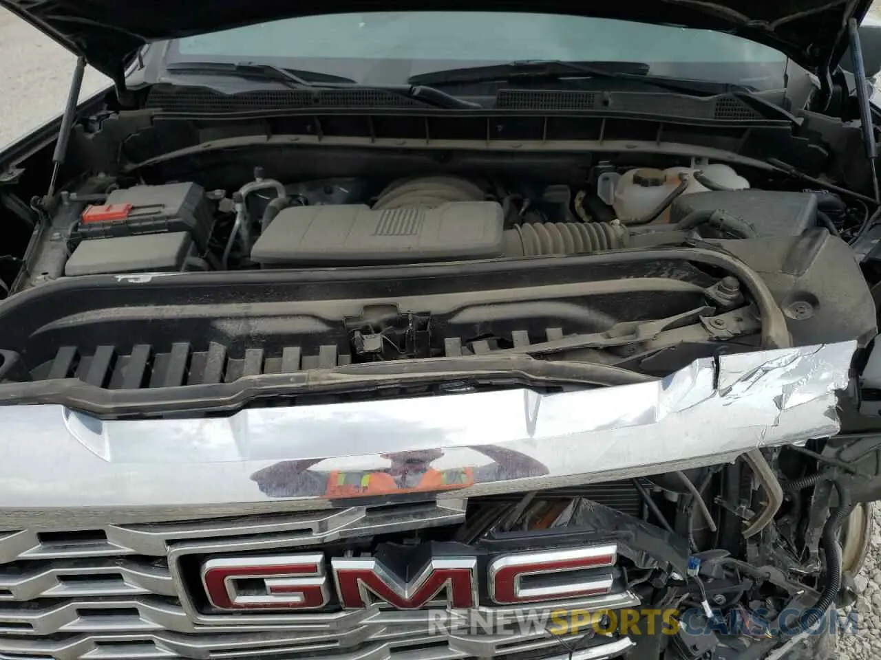 11 Photograph of a damaged car 1GTUUGEL6RZ233102 GMC SIERRA 2024