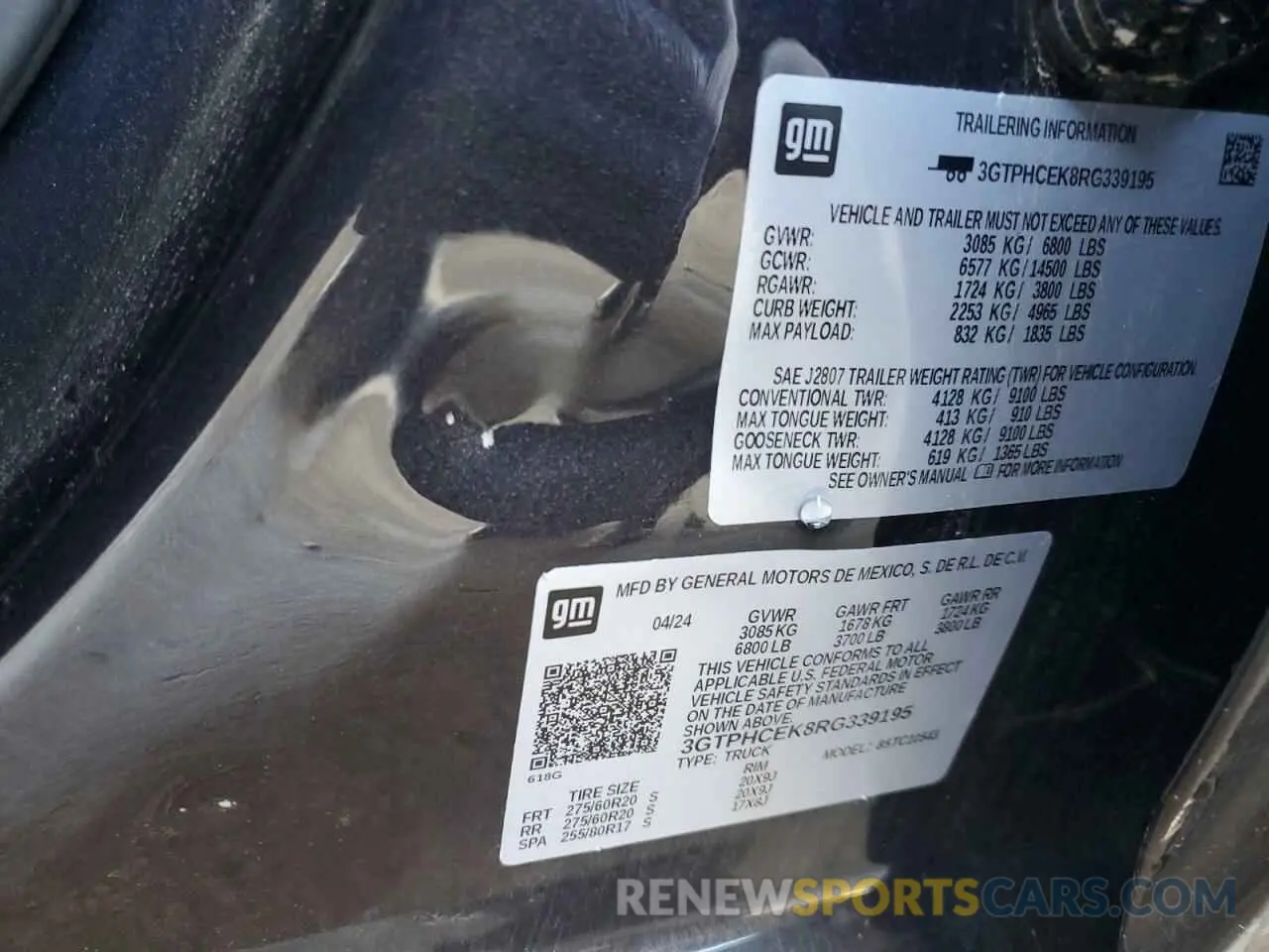 13 Photograph of a damaged car 3GTPHCEK8RG339195 GMC SIERRA 2024