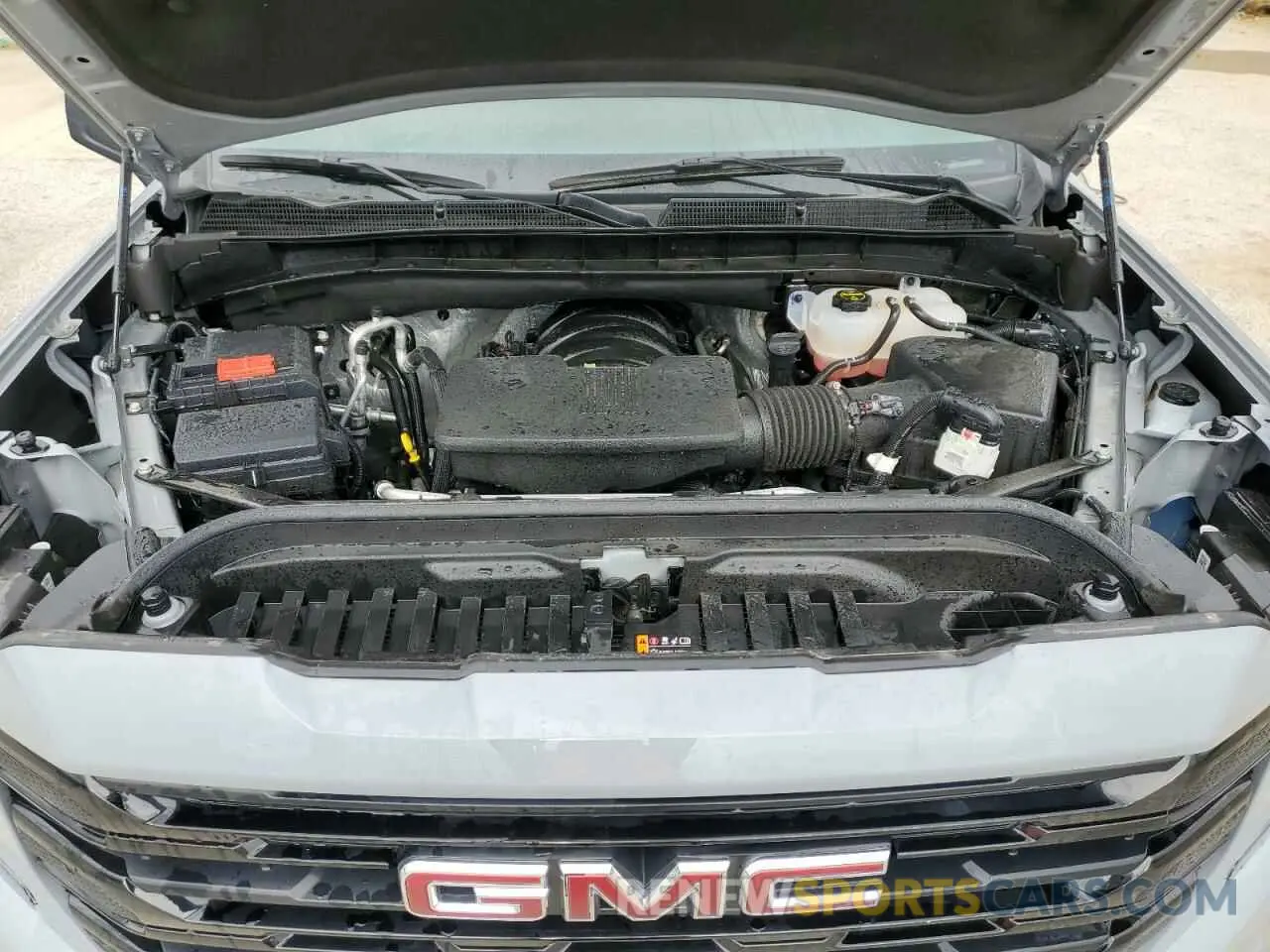 11 Photograph of a damaged car 3GTUUCED1RG293340 GMC SIERRA 2024