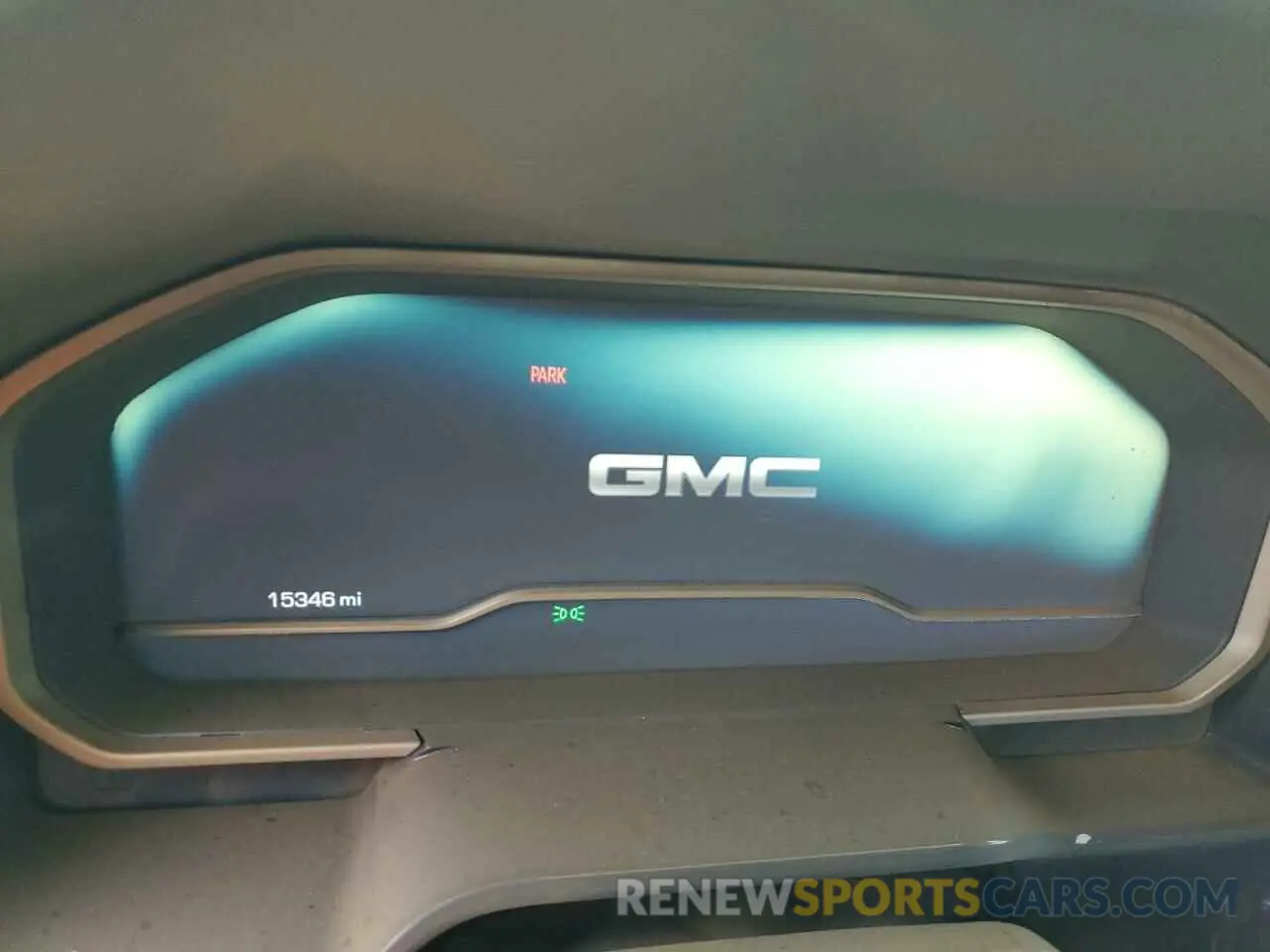 9 Photograph of a damaged car 3GTUUCED1RG293340 GMC SIERRA 2024