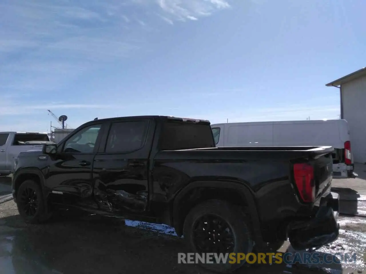 2 Photograph of a damaged car 3GTUUCED8RG279404 GMC SIERRA 2024